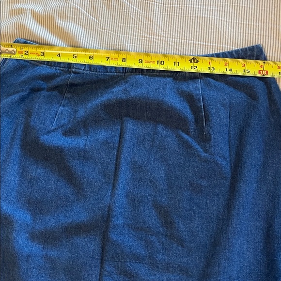 Eddie Bauer Women's Midi Denim Skirt. 36 Inches Long; 12 Inch Slit On Left Side. - Picture 10 of 14